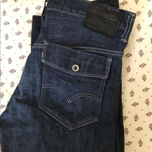 Levi straight loose leg jeans